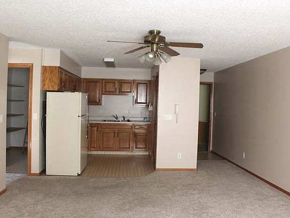 5th image of 1120 N 12th St APT 18