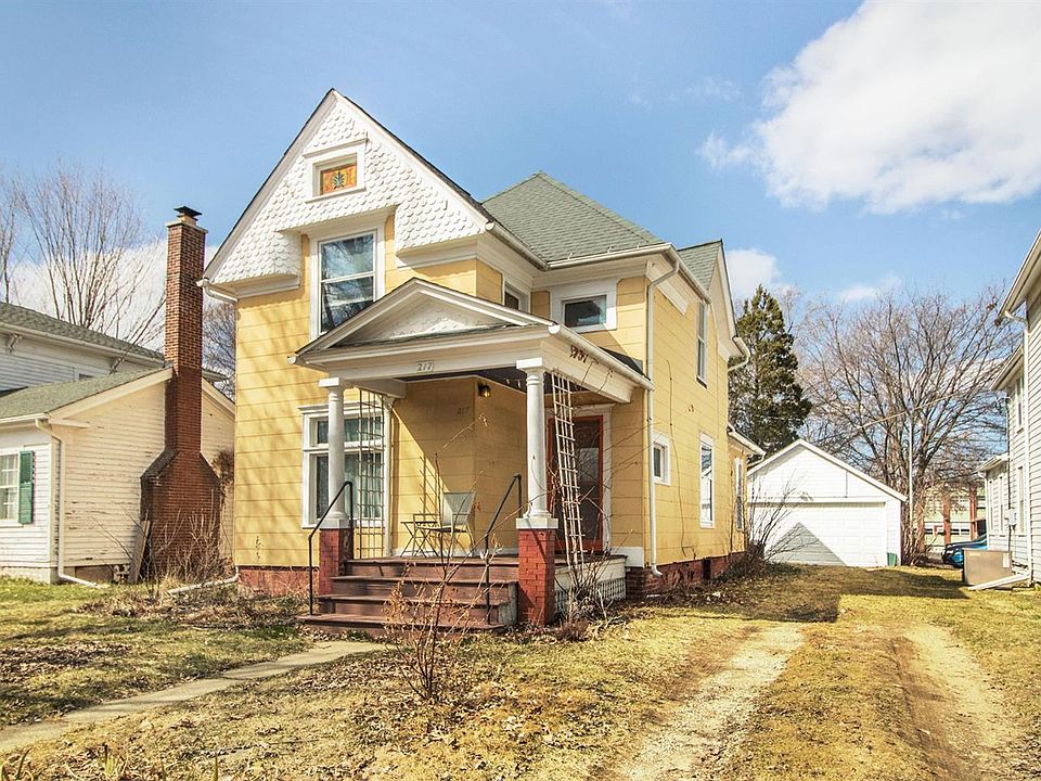 1st image of 217 Oak St