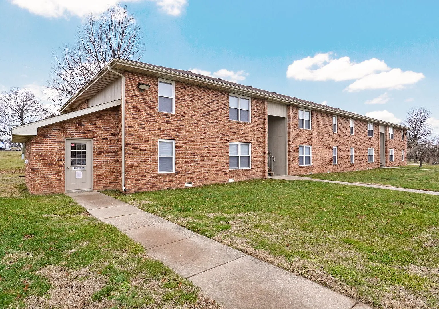 Kentwood Apartments — Photo 3