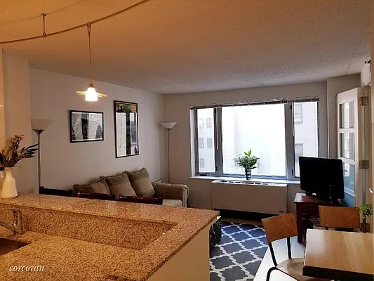 Rented by Corcoran | media 15