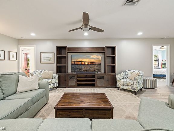 5th image of 14520 Aeries Way Dr