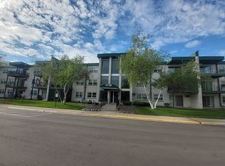 2730 Dale St N #D101, Roseville, MN 55113