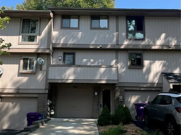 102 Lebeouf Dr, New Kensington, PA 15068