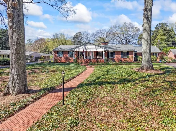 346 S Westview Dr, Winston Salem, NC 27104