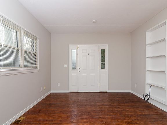 4th image of 3817 Ashley Cir