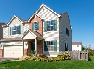 215 E Lark Ave, Cortland, IL