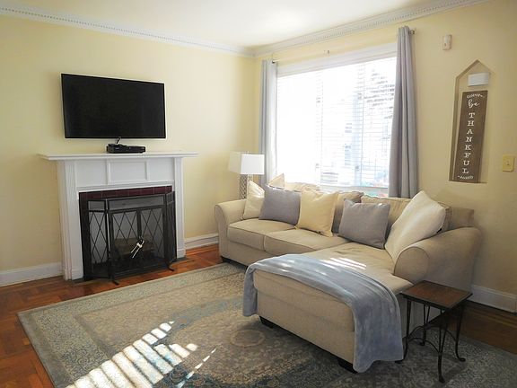 4th image of 2977 Avenue S