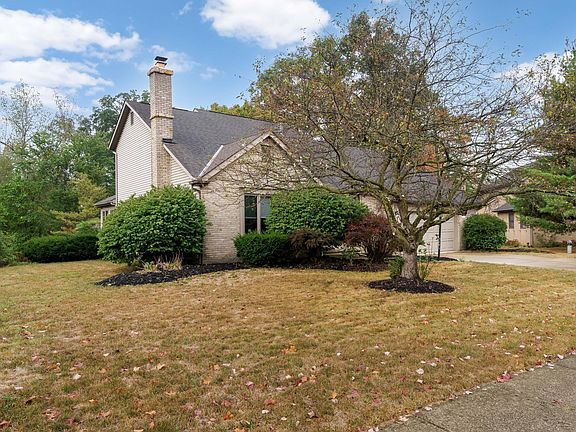 3rd image of 516 Whitley Dr