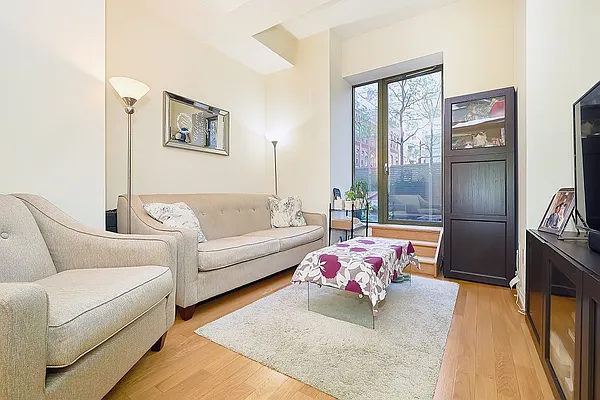 Rented by Compass | media 15