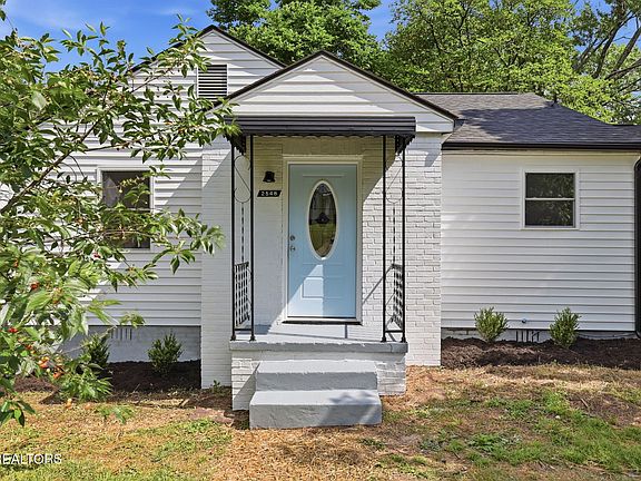 5th image of 2548 Larkwood Ln