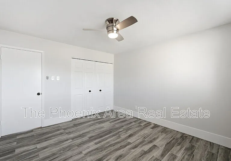 447 E Carson Dr — Photo 28