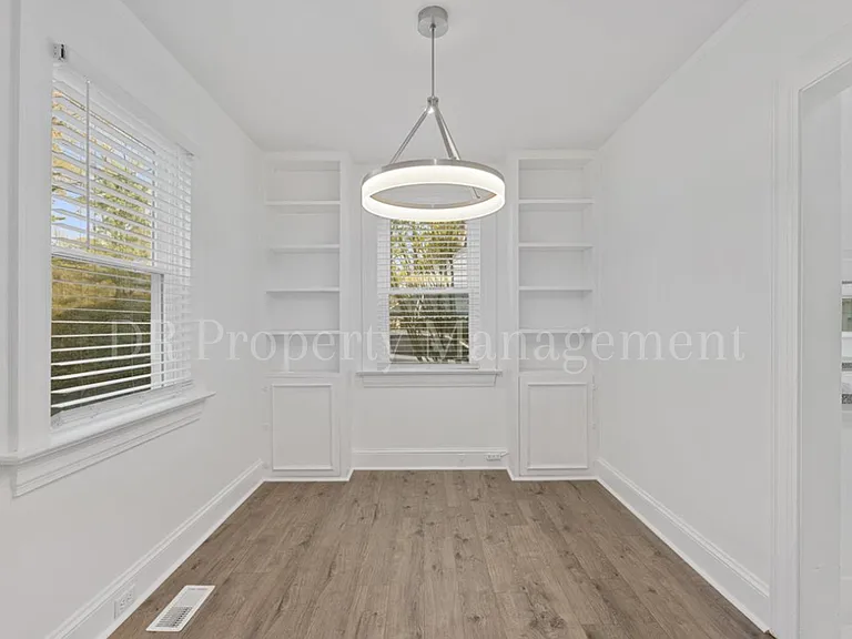 319 Forest Hill Ave — Photo 4