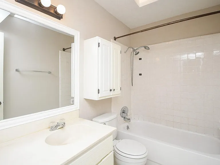 2585 Marilee Ln #2 — Photo 18