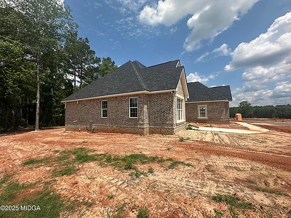 3rd image of 405 Buckhead Forest Dr