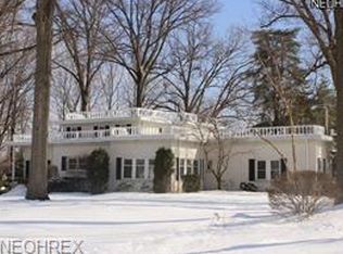 1691 Sheridan Rd, South Euclid, OH 44121