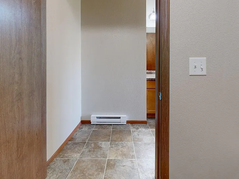Bakken Ridge Apartments — Photo 6
