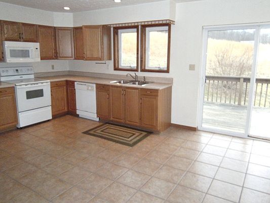 3rd image of 13625 Meadowdale Dr