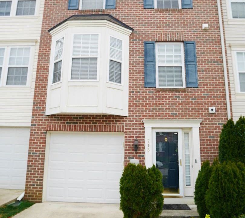 1st image of 713 Wineberry Way