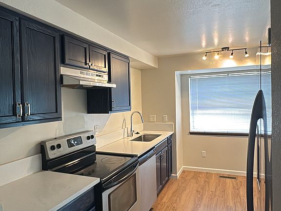 Kitchen with quartz countertops