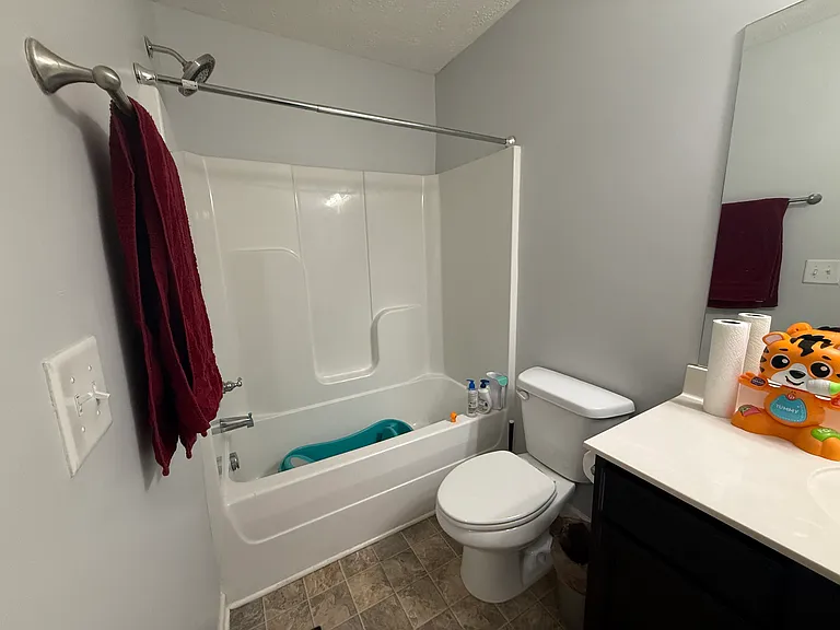 1567 Sprucedale Dr — Photo 24