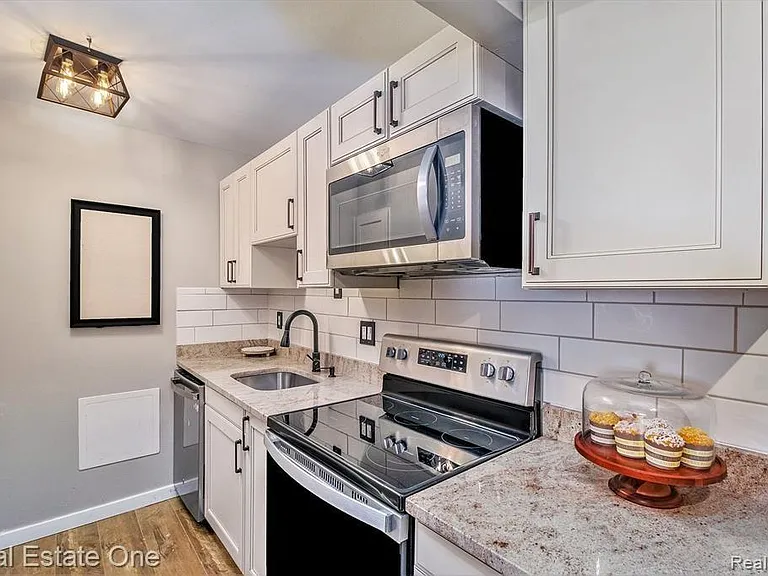 803 Plate St #104 — Photo 10