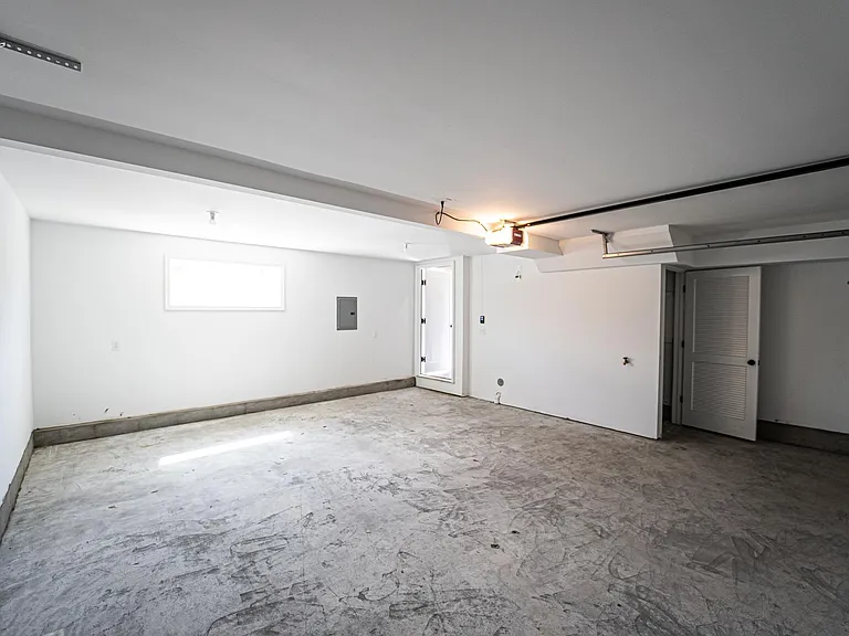 295 Pershing Ave #1-4 — Photo 25