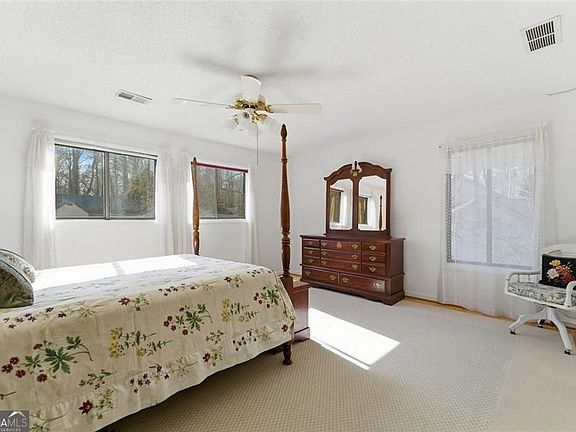 5th image of 1358 Murdock Rd