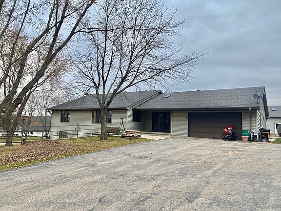 2nd image of 19420 Frank Ct