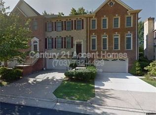 4127 Trowbridge St, Fairfax, VA 22030