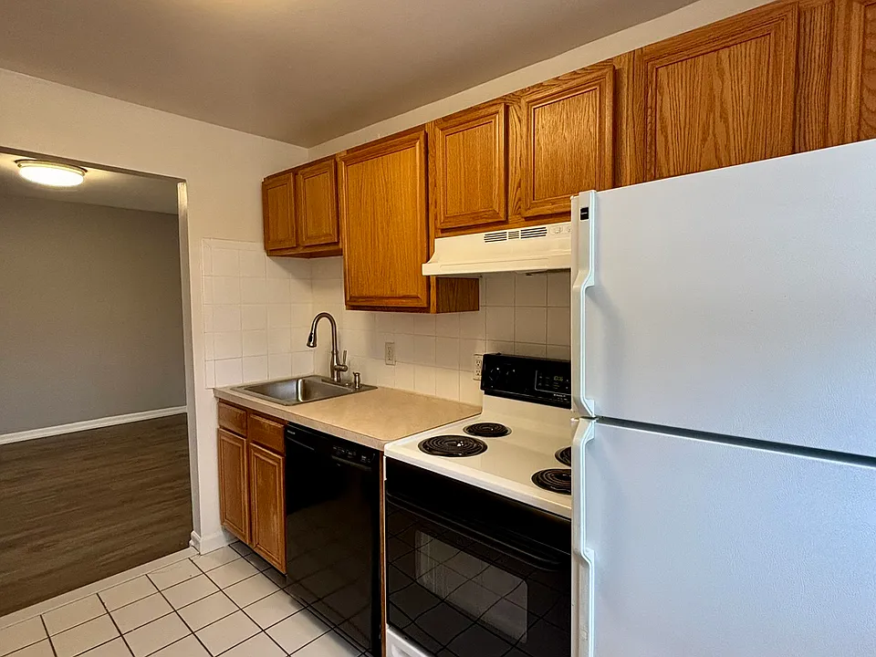 784 Millersport Hwy #1