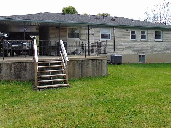 5th image of 123 Circle Dr