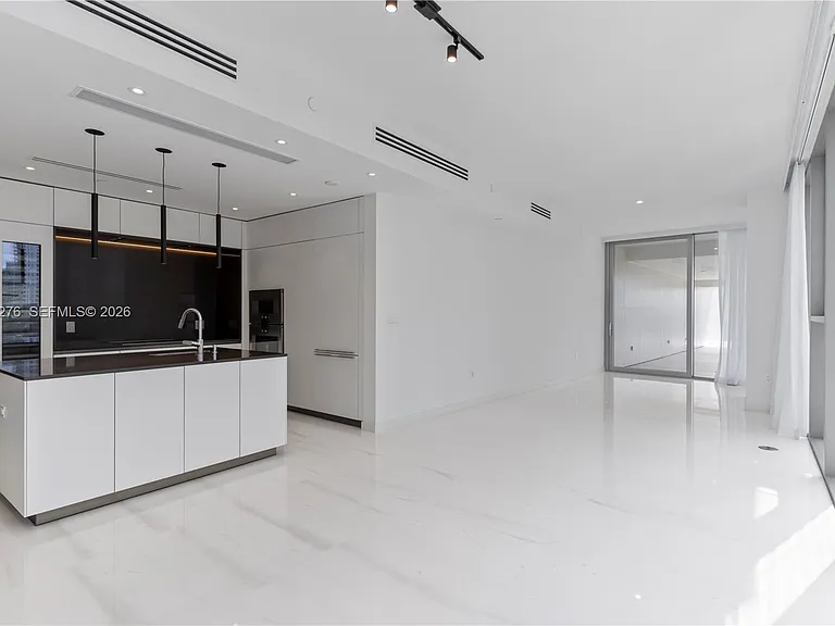 300 Biscayne Boulevard Way #804 — Photo 11