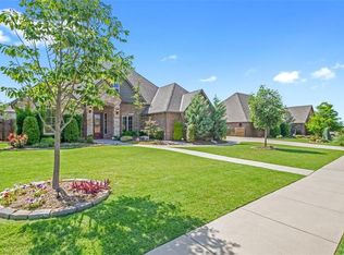 3017 Balmoral Dr, Edmond, OK 73034