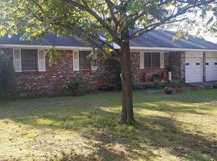 1415 Starfield Rd, N Little Rock, AR 72116