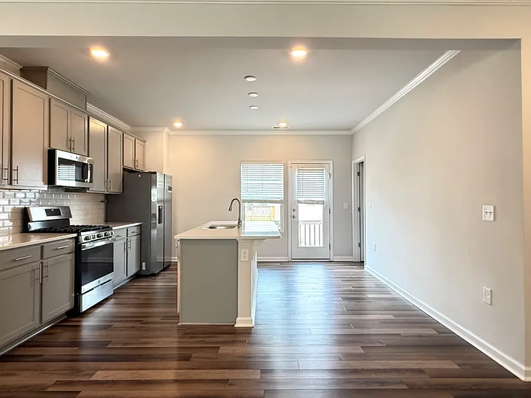 1815 Starlit Sky Ln — Photo 2