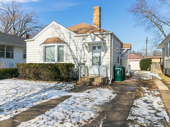 2nd image of 1002 Woodlawn Ave