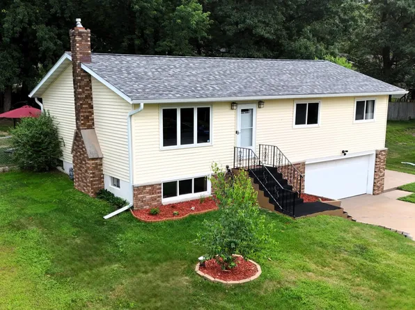1127 5th St E, Altoona, WI 54720