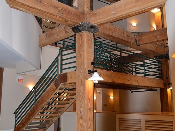 4th image of 230 W Tazewell St APT 207