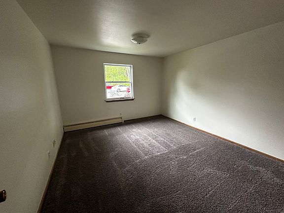 5th image of 309 E Memorial Dr Unit 107
