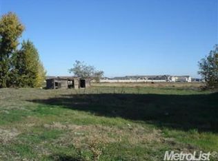 1425 W Lathrop Rd, Manteca, CA 95336