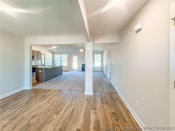 4th image of 176 Magnolia St