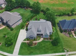 1076 Dunmore Dr, Burlington, NC 27215