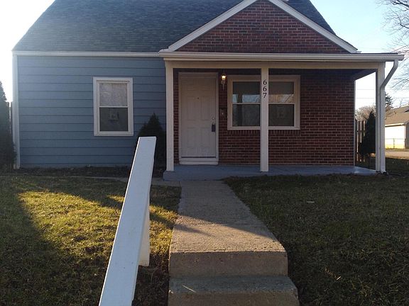 5th image of 667 S Oakley Ave