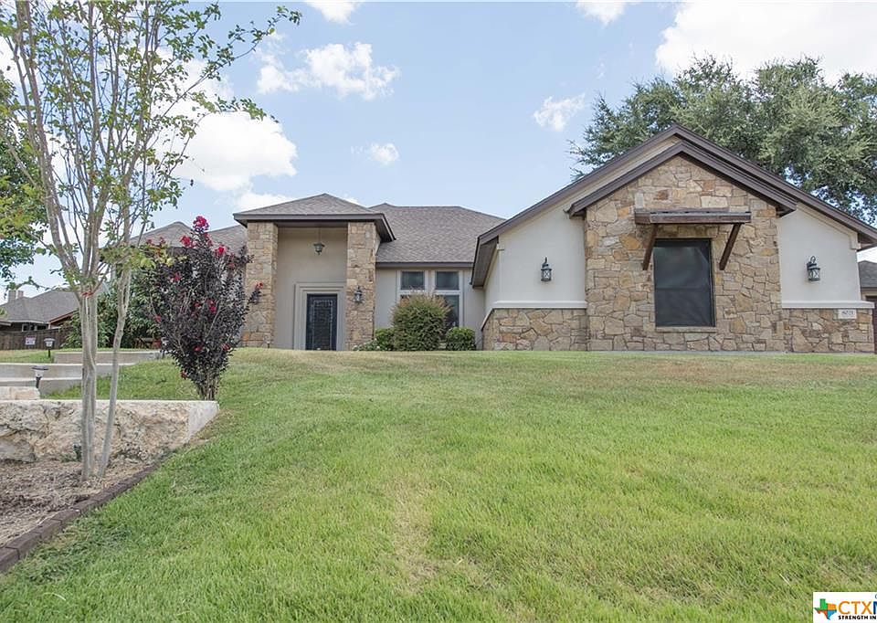 1st image of 8021 Chimney Hill Dr