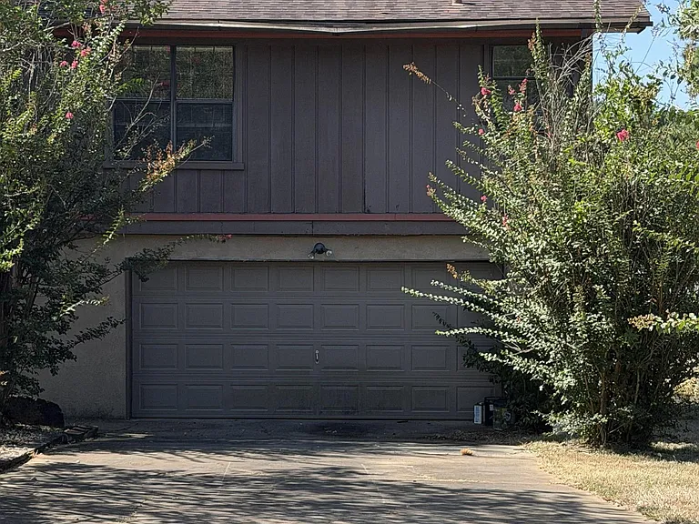 2320 Grangeway Rd #B — Photo 1