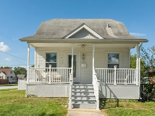 1446 Selleck St, Crete, IL 60417