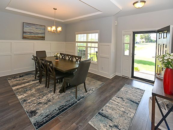 4th image of 233 Pond Mountain Dr