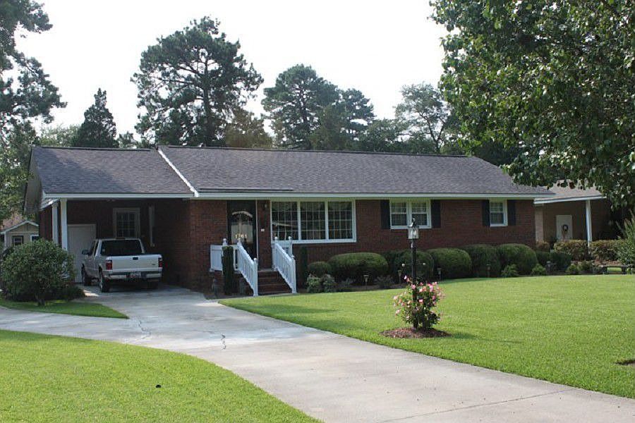 1st image of 1761 Woods Dr