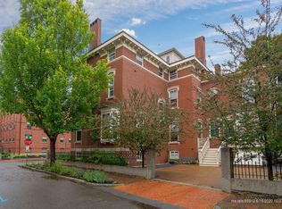 84 Pine St, Portland, ME 04102