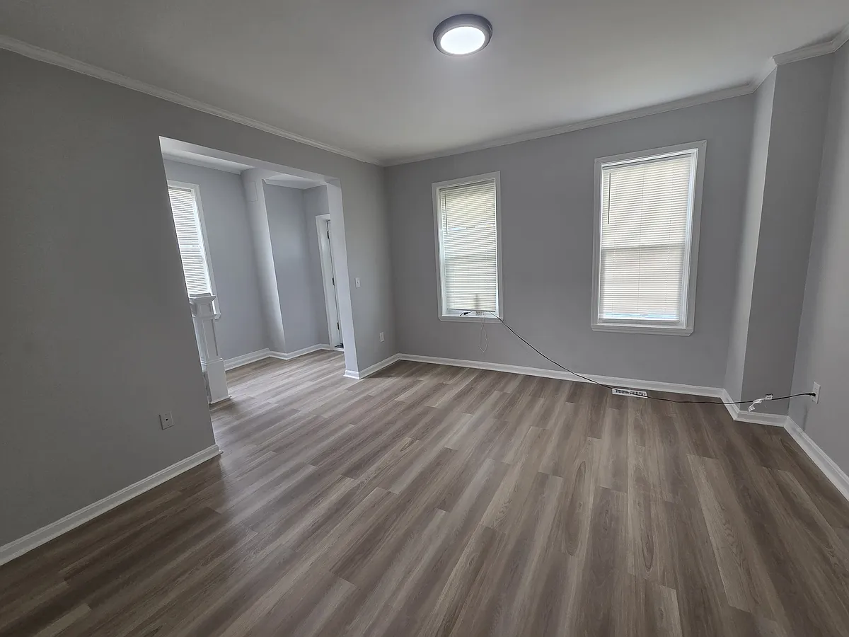 Building Photo - 2123 Presbury St